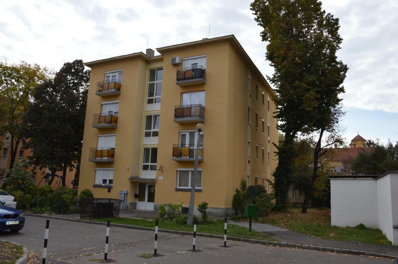 RÉS Apartman Eger Exterior foto