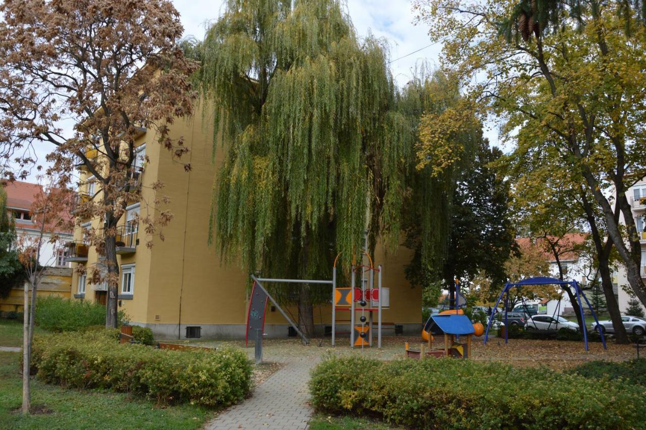 RÉS Apartman Eger Exterior foto