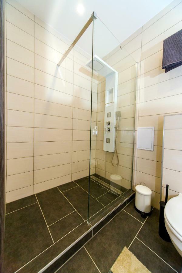 RÉS Apartman Eger Exterior foto